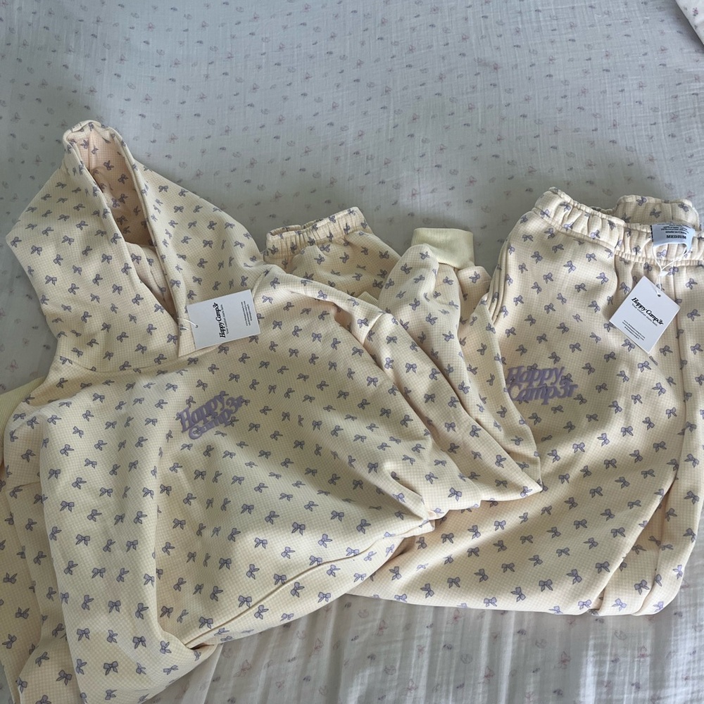 the happy camper yellow gingham lavender bows sweat set - Picture 2 of 6